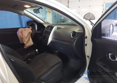 2015 Nissan Versa 1.6 Sv from USA, damaged, VIN 3N1CN7AP6FL860261